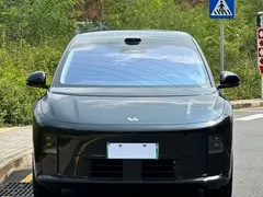 2025 Li Auto i8 Standard, чёрный — фото 2