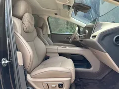 2025 Li Auto i8 Standard, чёрный — фото 6