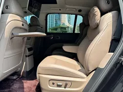 2025 Li Auto i8 Standard, чёрный — фото 9
