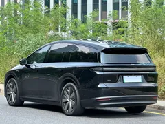 2025 Li Auto i8 Standard, чёрный — фото 18
