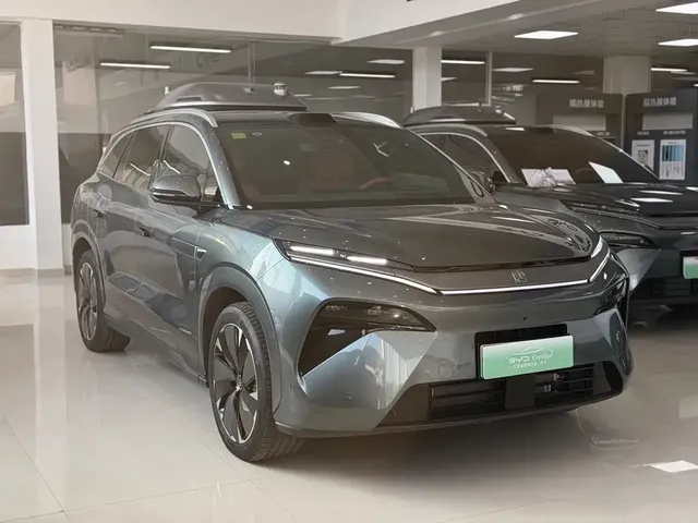 2025 BYD Tang L PHEV 175km Drone Edition