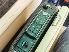 2021 Toyota Alphard Hybrid 2.5L Premium, белый — фото 33