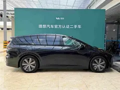 2025 Li Auto i8 Standard, чёрный — фото 3