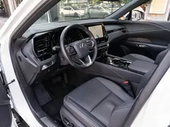 2023 Lexus RX 350h 2WD, белый — фото 9