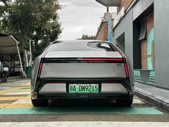 2025 Xpeng P7 702 Long Range Ultra — фото 9