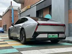 2025 Xpeng P7 702 Long Range Ultra — фото 10