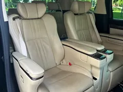 2021 Toyota Alphard Hybrid 2.5L Premium, чёрный — фото 13