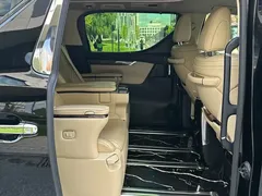 2021 Toyota Alphard Hybrid 2.5L Premium, чёрный — фото 14