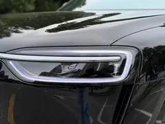 2026 Aito M7 EV Max Long Range 5-seat 192-line LiDAR, чёрный — фото 8