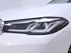 2022 BMW 5 Series 530Li Leading Luxury Package, белый — фото 4