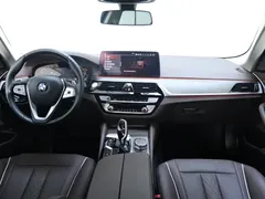 2022 BMW 5 Series 530Li Leading Luxury Package, белый — фото 13