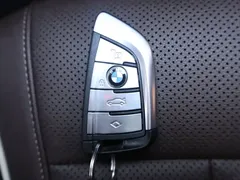 2022 BMW 5 Series 530Li Leading Luxury Package, белый — фото 25