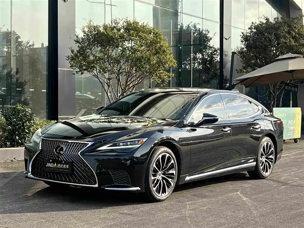 2021 Lexus LS 500h Executive