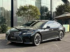 2021 Lexus LS 500h Executive, чёрный — фото 1