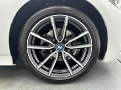 2022 BMW 3 Series 320Li M Sport Package, белый — фото 9