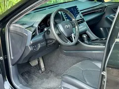 2019 Toyota Avalon Hybrid 2.5L Luxury, чёрный — фото 7