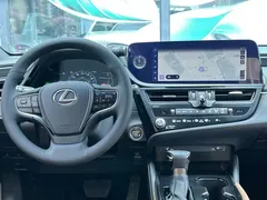 2022 Lexus ES 300h Excellence, белый — фото 20