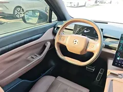 2024 Nio ES8 75kWh, белый — фото 12