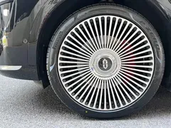 2024 Aito M9 EREV Ultra 42kWh 6, чёрный — фото 6