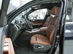 2023 BMW X7 xDrive40i Premium M Sport Package, синий — фото 11
