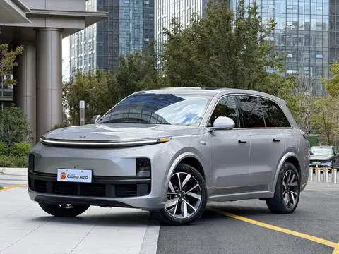 2023 Li Auto L8