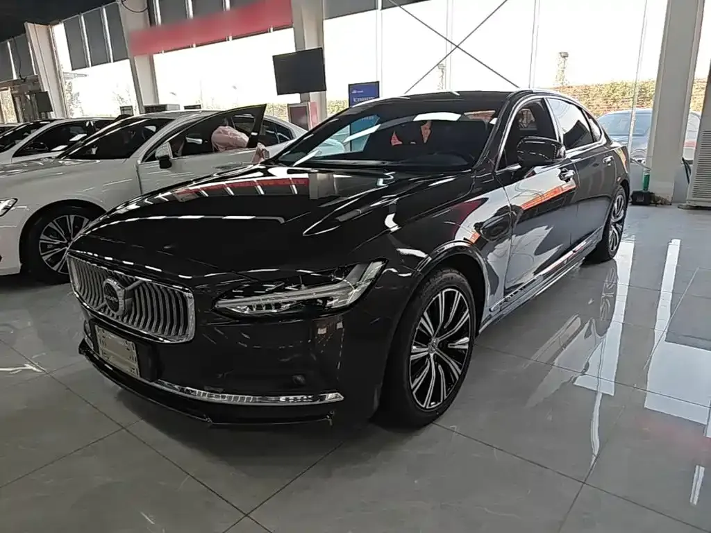 2021 Volvo S90