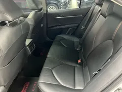 2021 Toyota Camry 2.0G Luxury, белый — фото 10