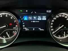 2021 Toyota Camry 2.0G Luxury, белый — фото 15