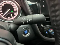 2021 Toyota Camry 2.0G Luxury, белый — фото 21