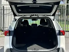 2020 Toyota RAV4 2.0L CVT 2WD Fashion, белый — фото 12