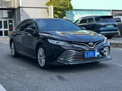 2021 Toyota Camry 2.5G Luxury, чёрный — фото 2