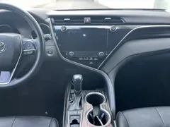 2021 Toyota Camry 2.5G Luxury, чёрный — фото 15
