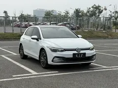 2023 Volkswagen Golf 280TSI DSG Pro, белый — фото 3
