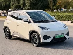 2025 BYD Seagull Smart Driving 405km Freedom, белый — фото 3