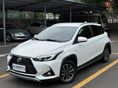 2022 Toyota Yaris L Zhixuan X 1.5L CVT Luxury Plus, белый — фото 1
