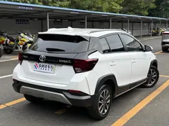 2022 Toyota Yaris L Zhixuan X 1.5L CVT Luxury Plus, белый — фото 2