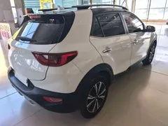 2021 Kia Yipao 1.4L CVT Sunroof, белый — фото 7