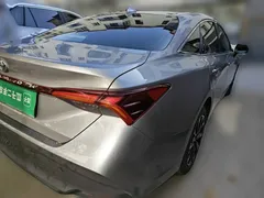 2022 Toyota Avalon 2.0L Luxury — фото 4