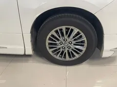 2020 Toyota Alphard 2.5L Hybrid Premium, белый — фото 3