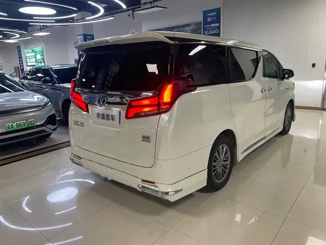 2020 Toyota Alphard 2.5L Hybrid Premium