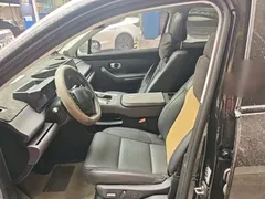 2026 Leapmotor C16 EREV 280 Lidar 6-seat, чёрный — фото 15