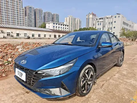 2021 Hyundai Elantra 1.5L CVT LUX Premium