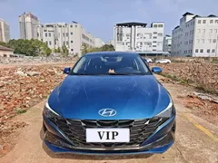 2021 Hyundai Elantra 1.5L CVT LUX Premium, синий — фото 2