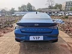 2021 Hyundai Elantra 1.5L CVT LUX Premium, синий — фото 8