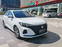 2021 Changan Eado PLUS 1.6L GDI CVT Elite, белый — фото 3