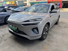 2025 BYD Sealion 06 DM-i PHEV 205 Pro — фото 1