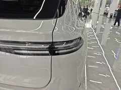 2024 Leapmotor C10 210 Smart — фото 8