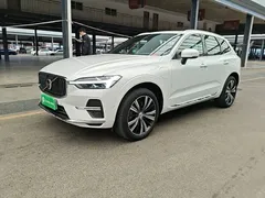2022 Volvo XC60 T8 PHEV 4WD Luxury, белый — фото 2