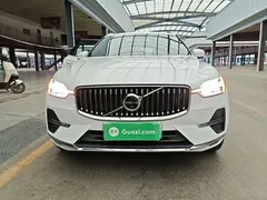 2022 Volvo XC60 T8 PHEV 4WD Luxury, белый — фото 3