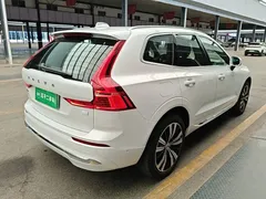 2022 Volvo XC60 T8 PHEV 4WD Luxury, белый — фото 7